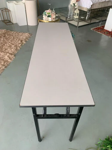 Banquet Table (1.6ft x 5ft)