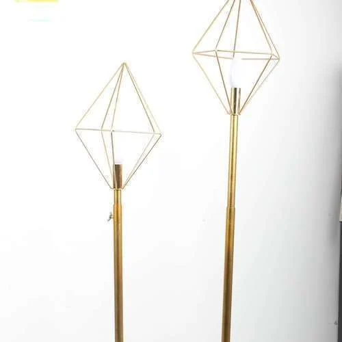 (CYB) Diamond Light Gold Walkaway