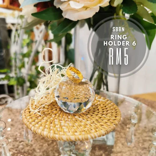 (CYB) Ring Holder 6