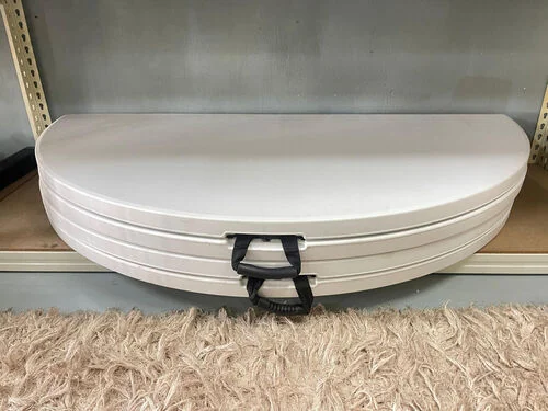 Round Table Foldable 5ft with table cloth (suitable for 8-10pax) - Foldable